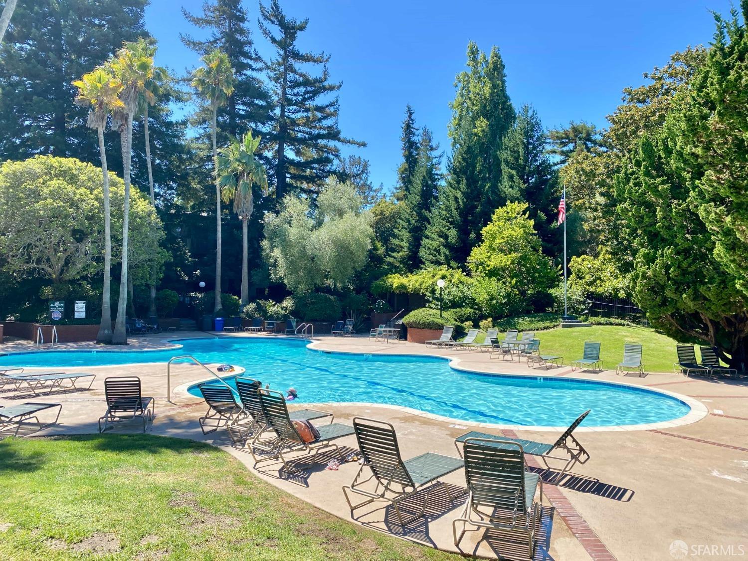 6102 Shelter Creek Lane