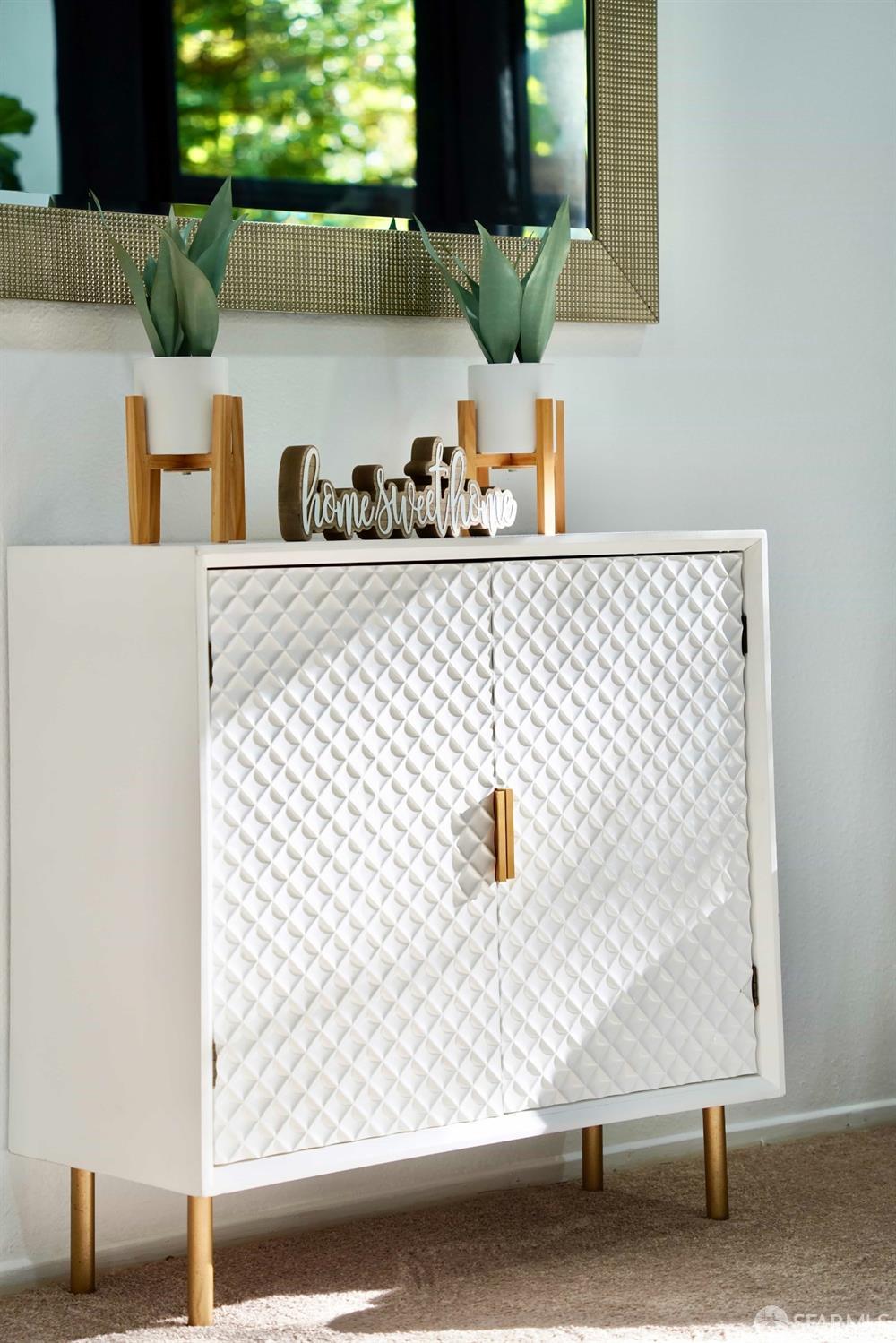 6102 Shelter Creek Lane