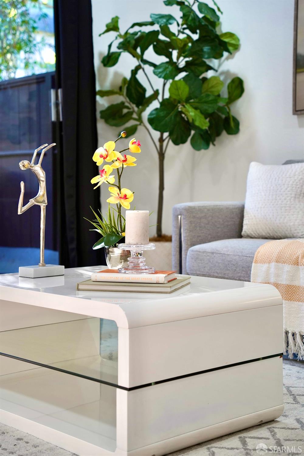 6102 Shelter Creek Lane