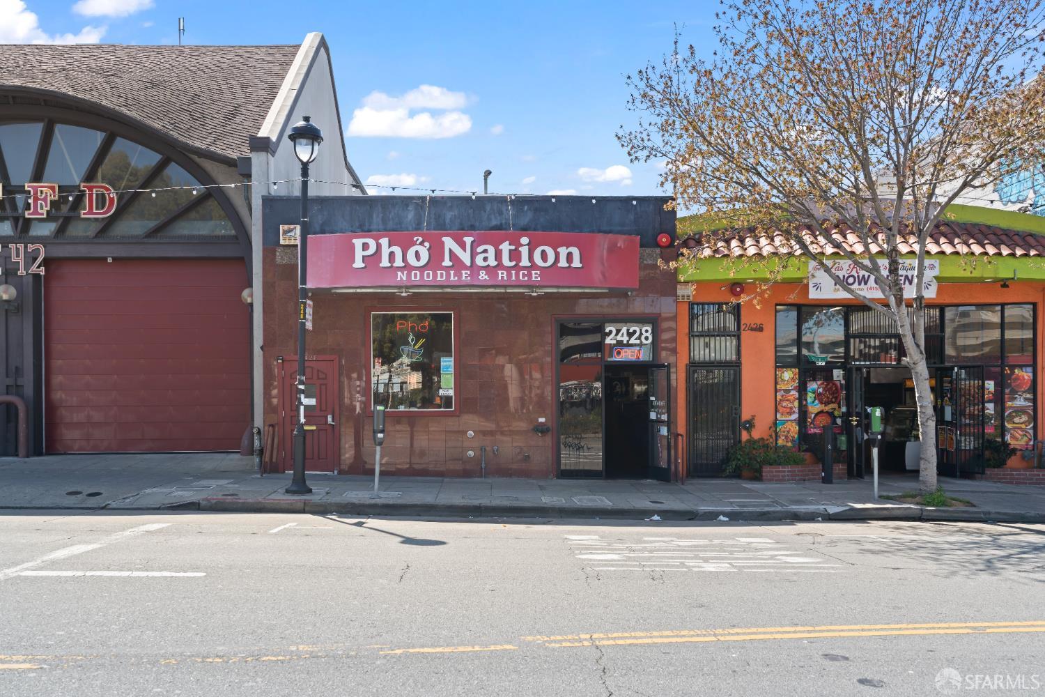 646 Paris Street
