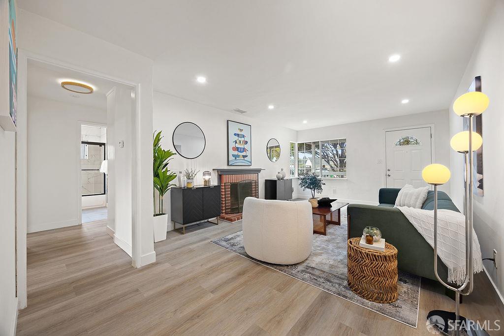 688 Garside Court