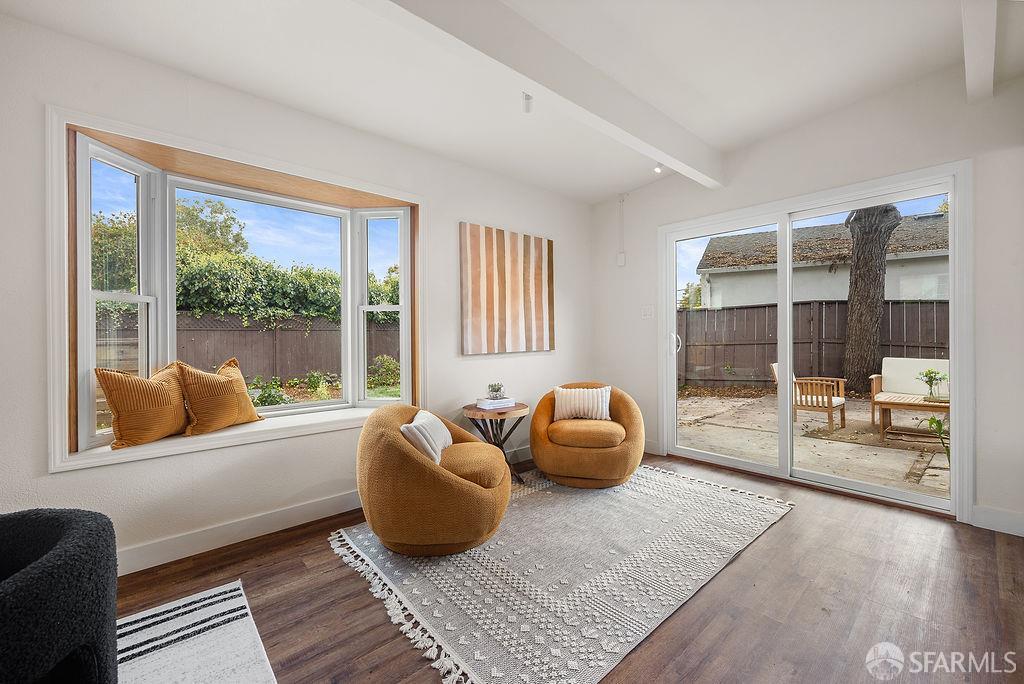 688 Garside Court