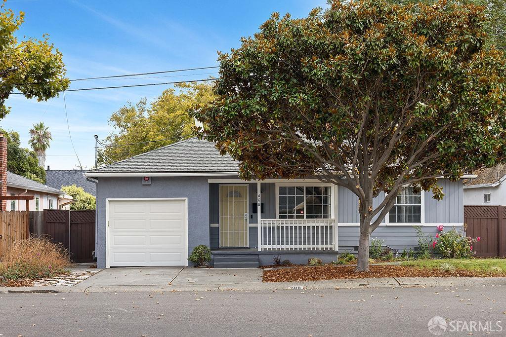 688 Garside Court