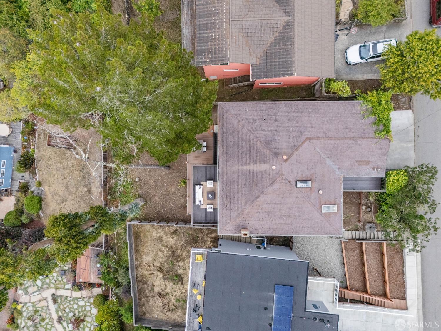 1669 Higgins Way