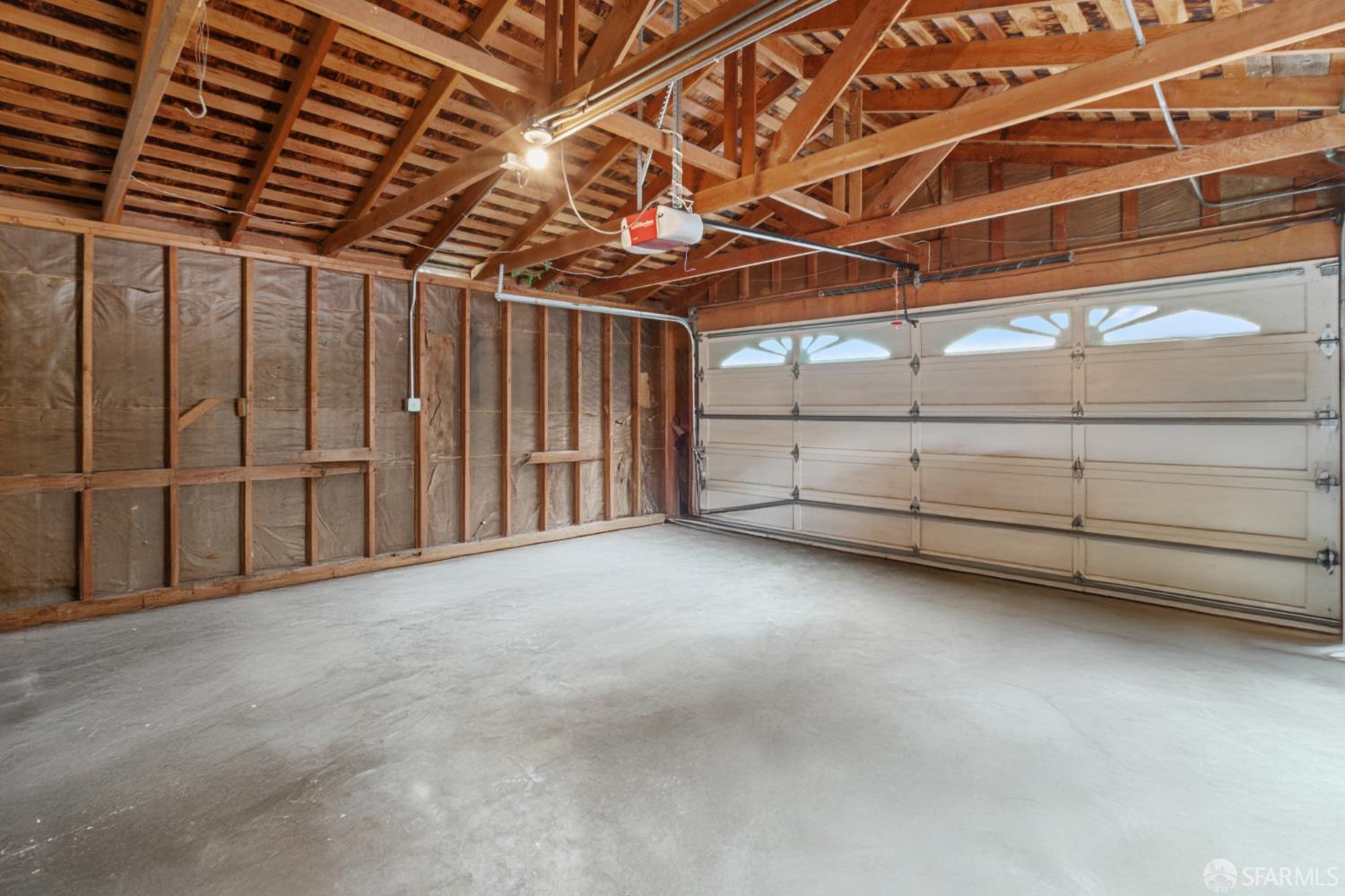 1669 Higgins Way