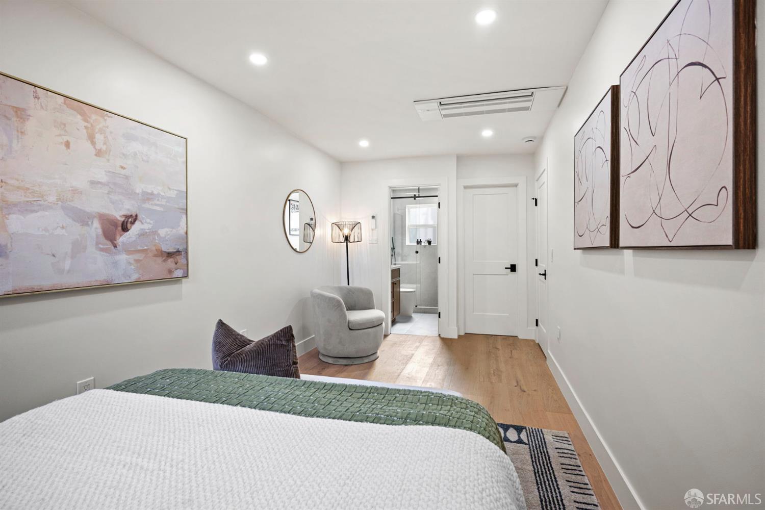 3237 Harrison Street