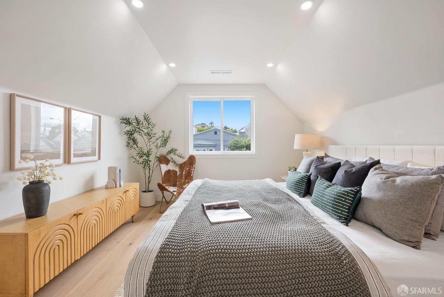 3237 Harrison Street