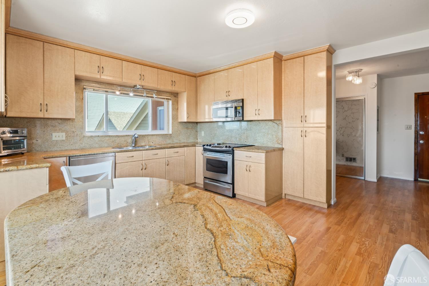 1551-1551A 20th Avenue