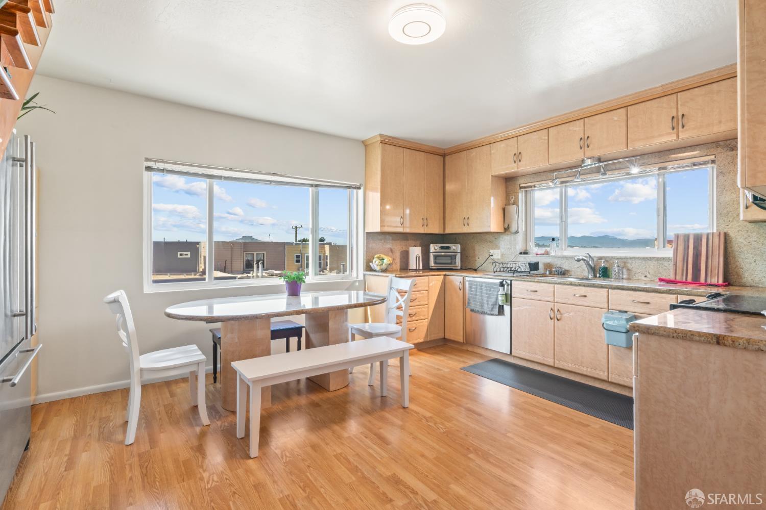 1551-1551A 20th Avenue