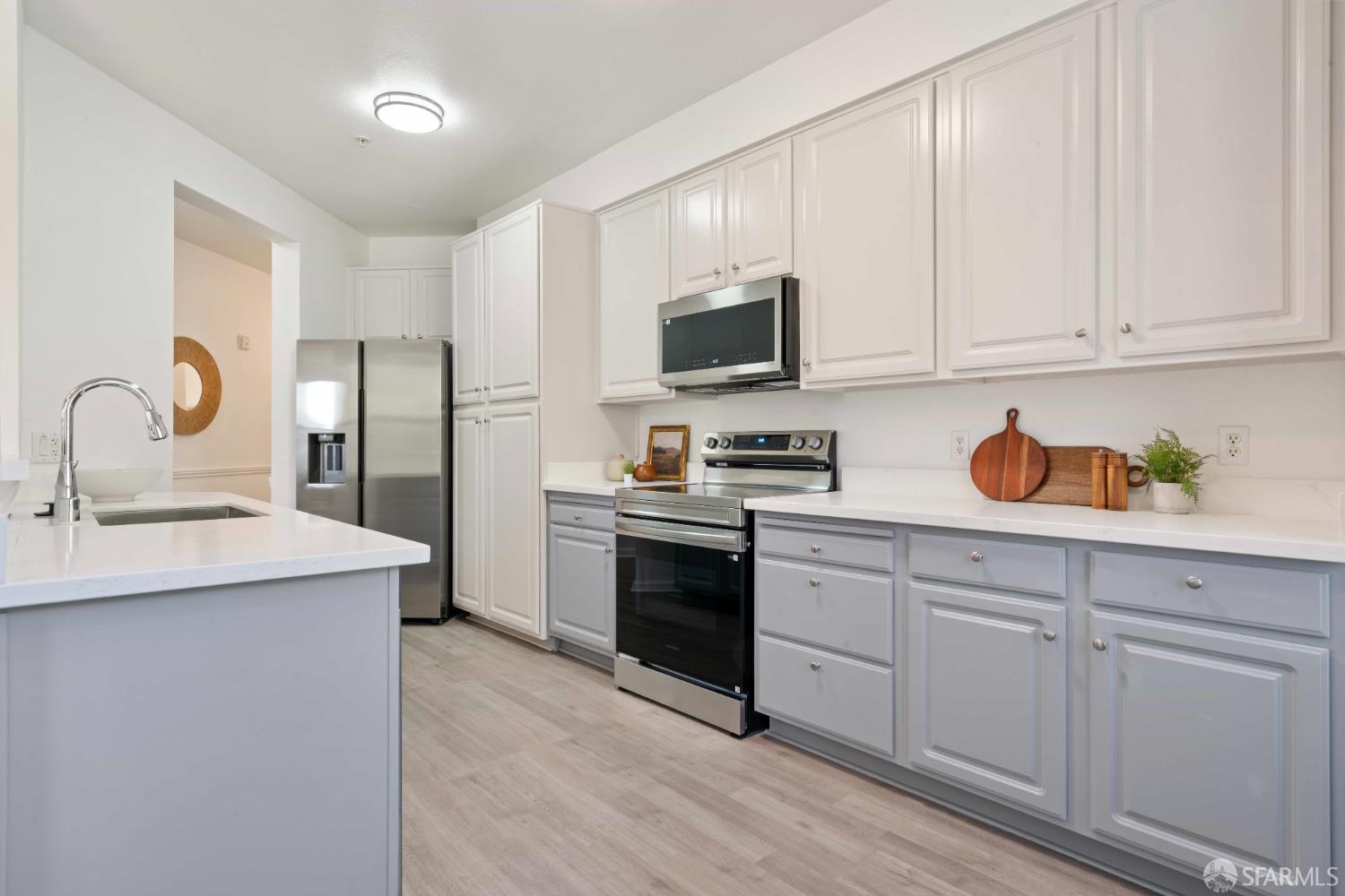 1 Crescent Way # 1215