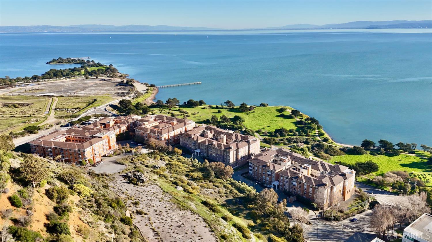 1 Crescent Way # 1215