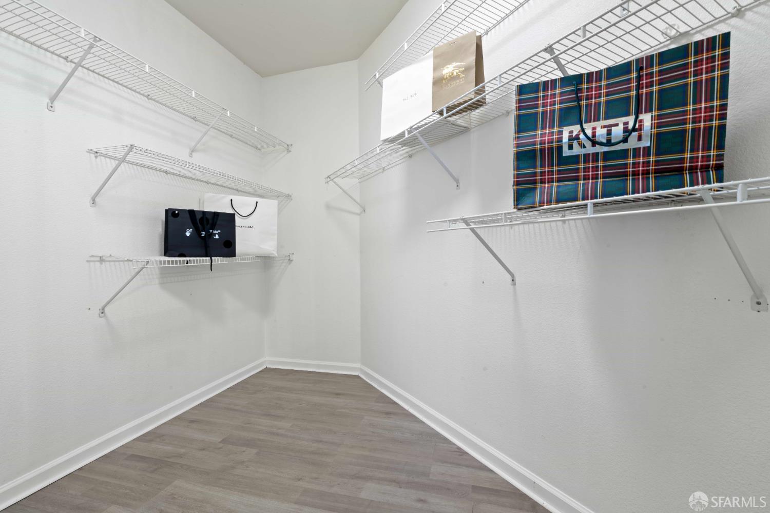 1 Crescent Way # 1215