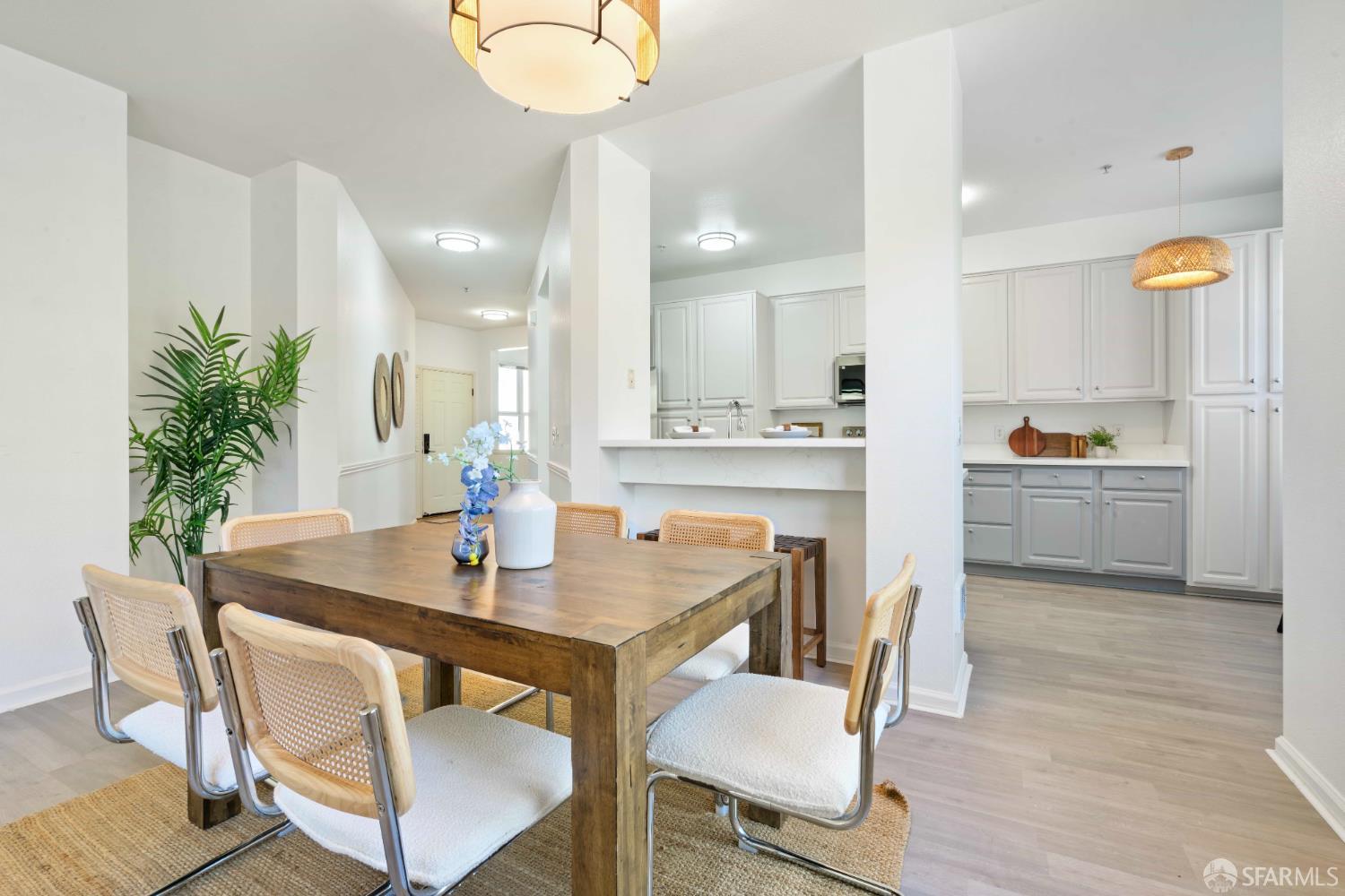 1 Crescent Way # 1215