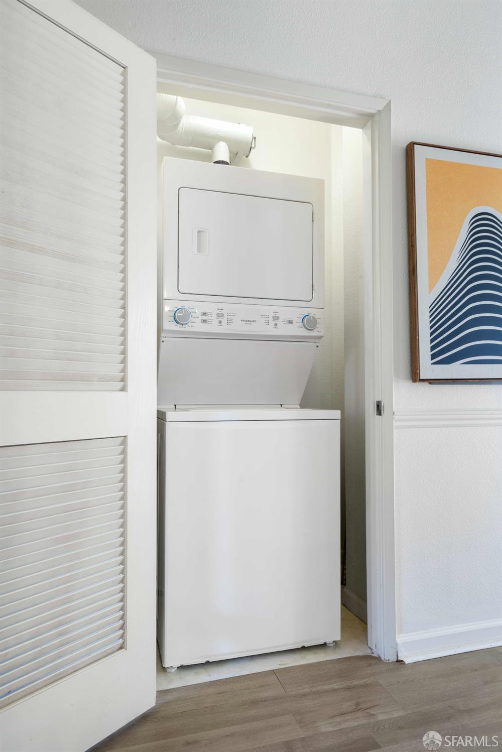 1 Crescent Way # 1215