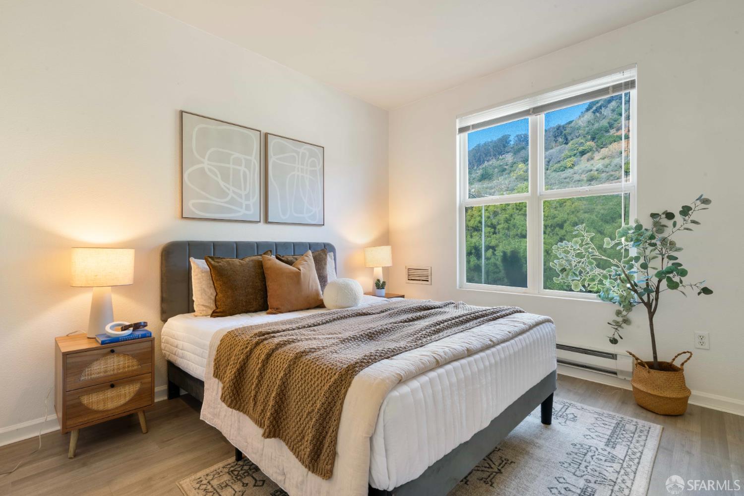 1 Crescent Way # 1215