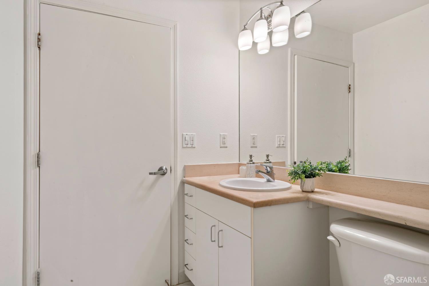 8400 Oceanview Terrace # 208