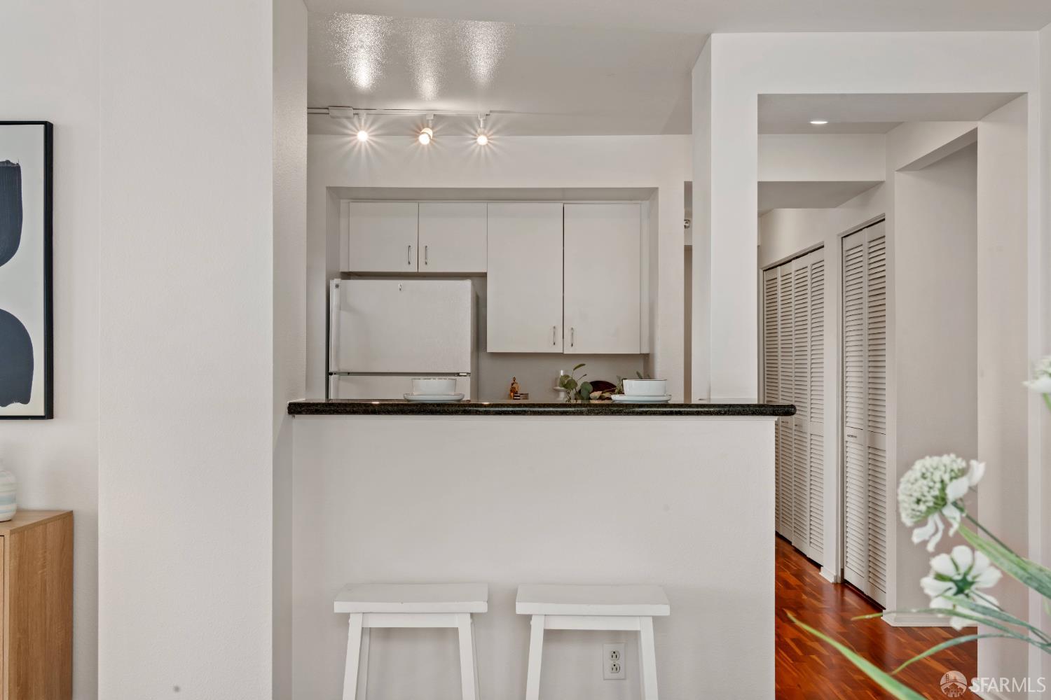 8400 Oceanview Terrace # 208