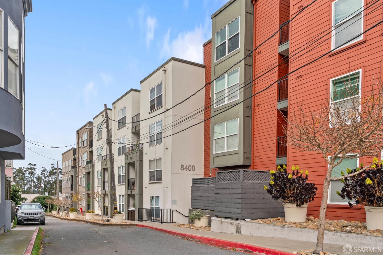 8400 Oceanview Terrace # 208