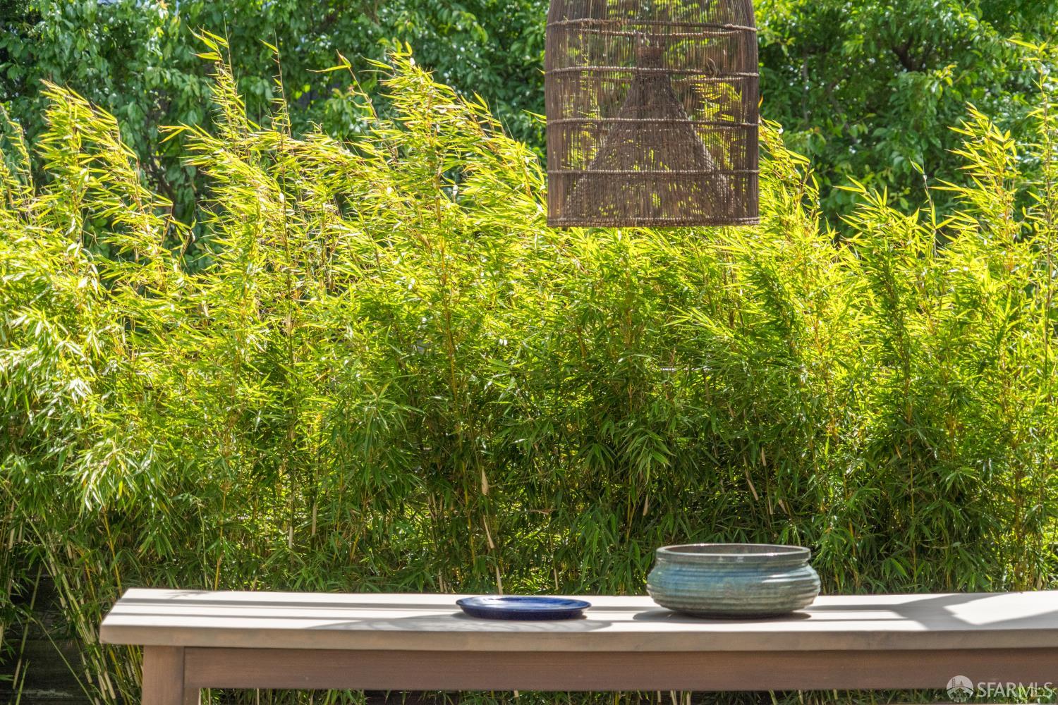 1515 Van Dyke Avenue