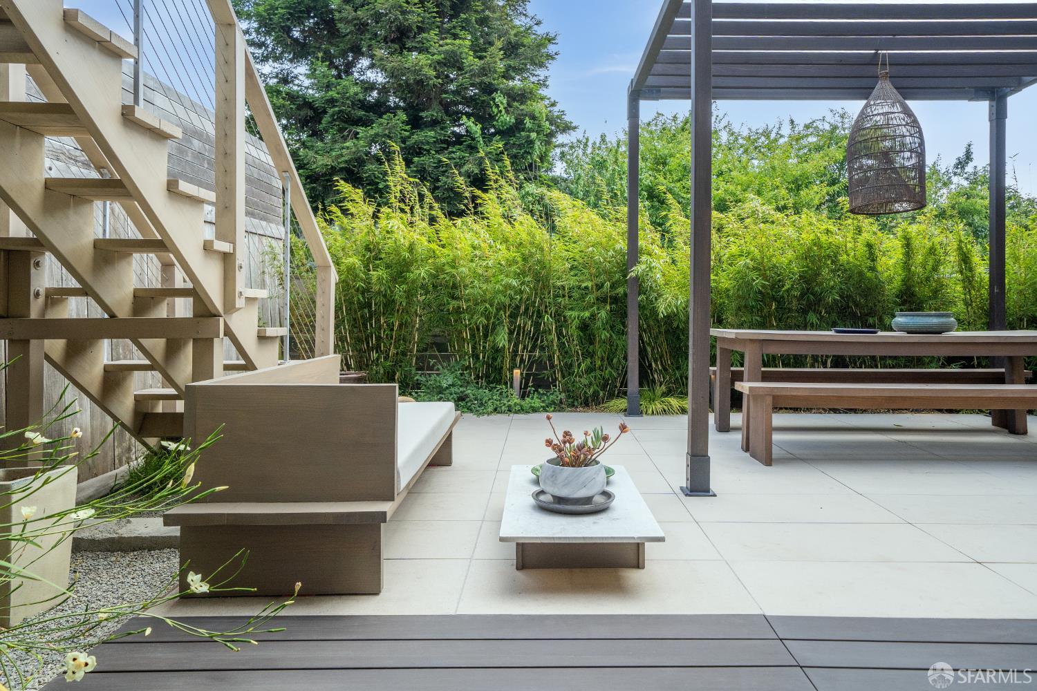 1515 Van Dyke Avenue