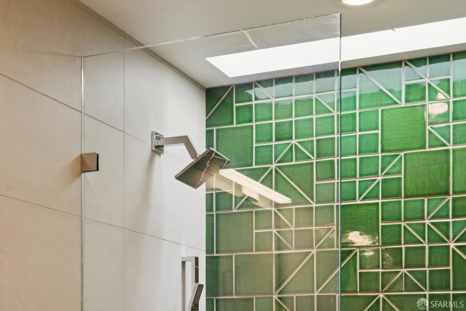 1515 Van Dyke Avenue