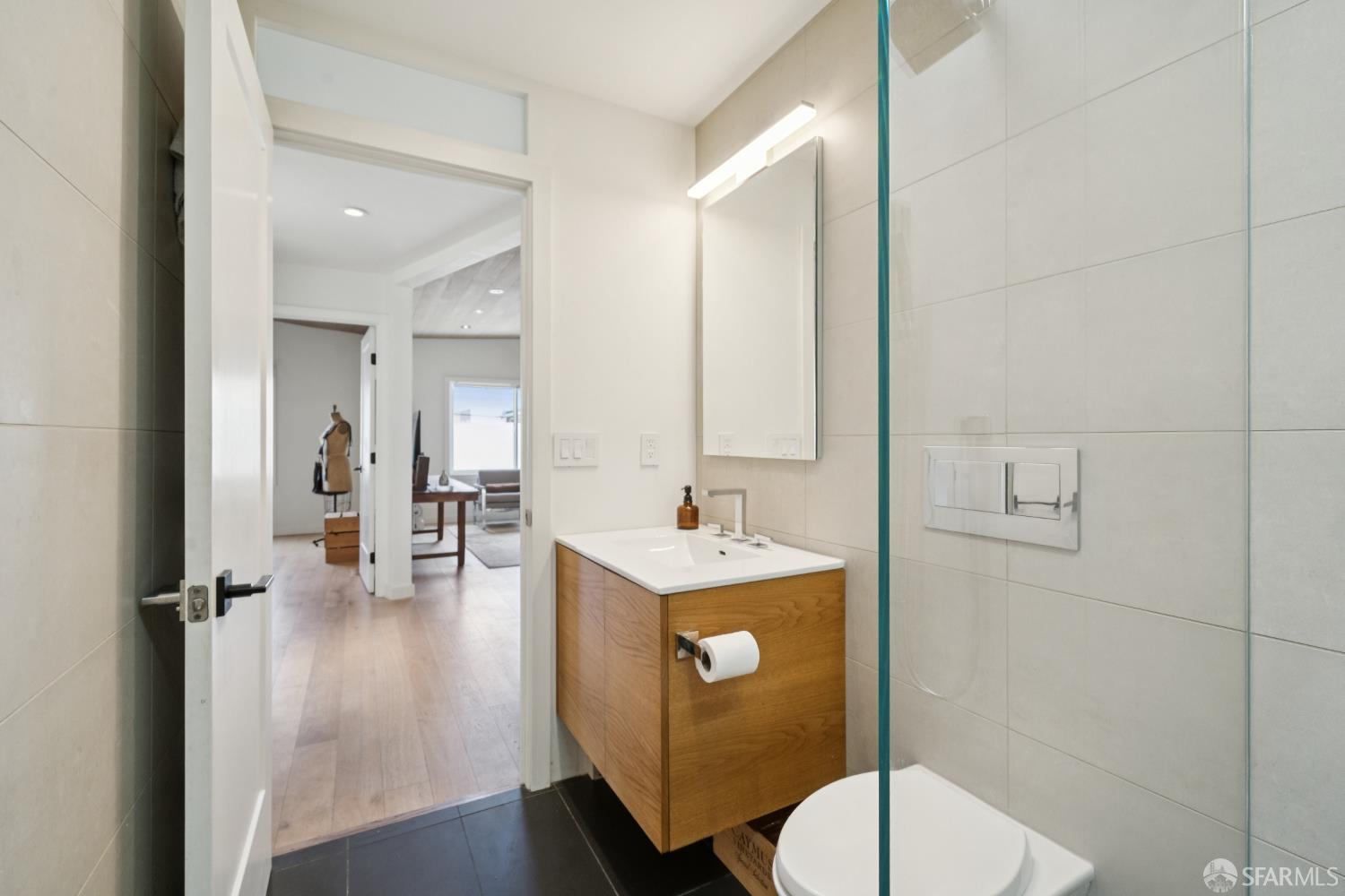 1515 Van Dyke Avenue