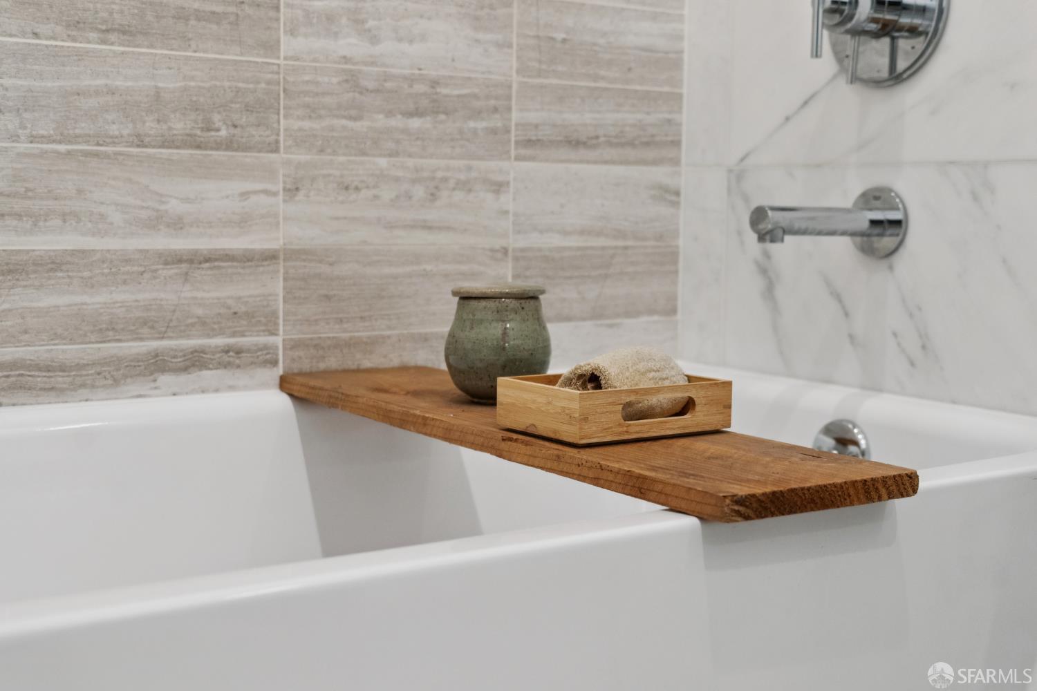 1515 Van Dyke Avenue