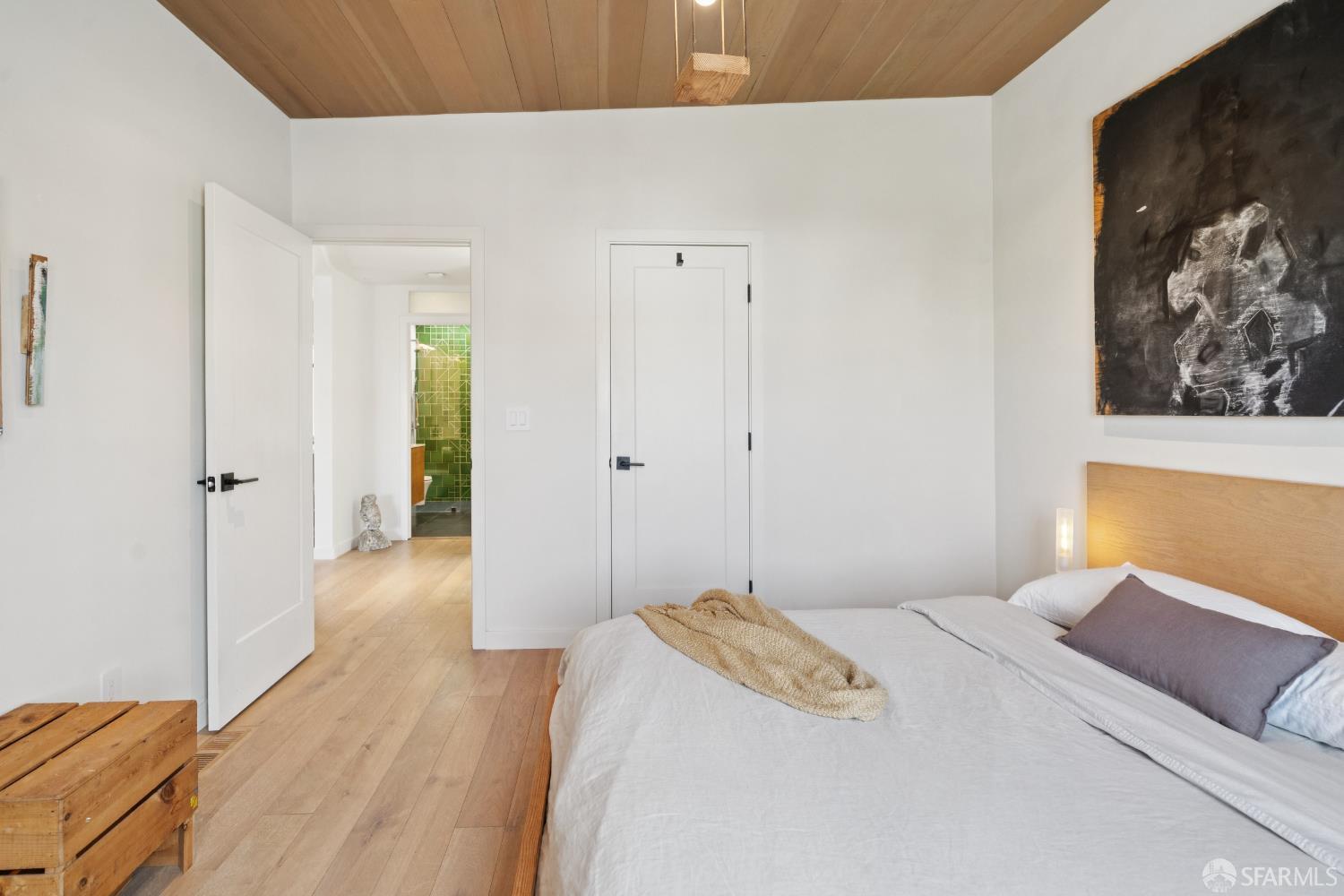 1515 Van Dyke Avenue