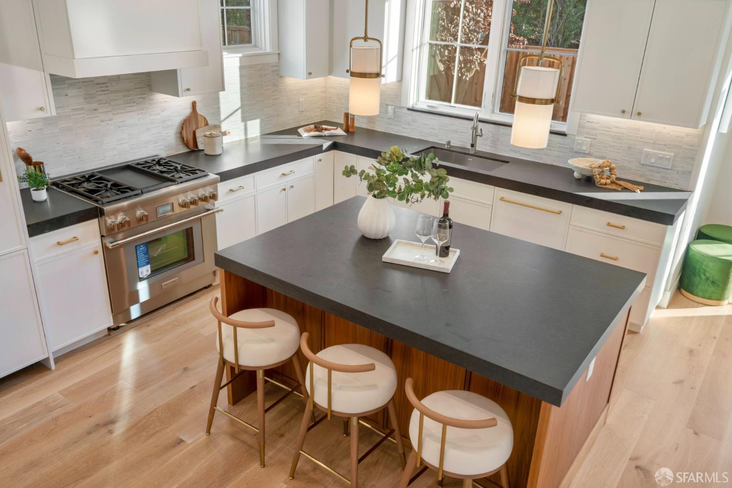 739-741 Linden Avenue