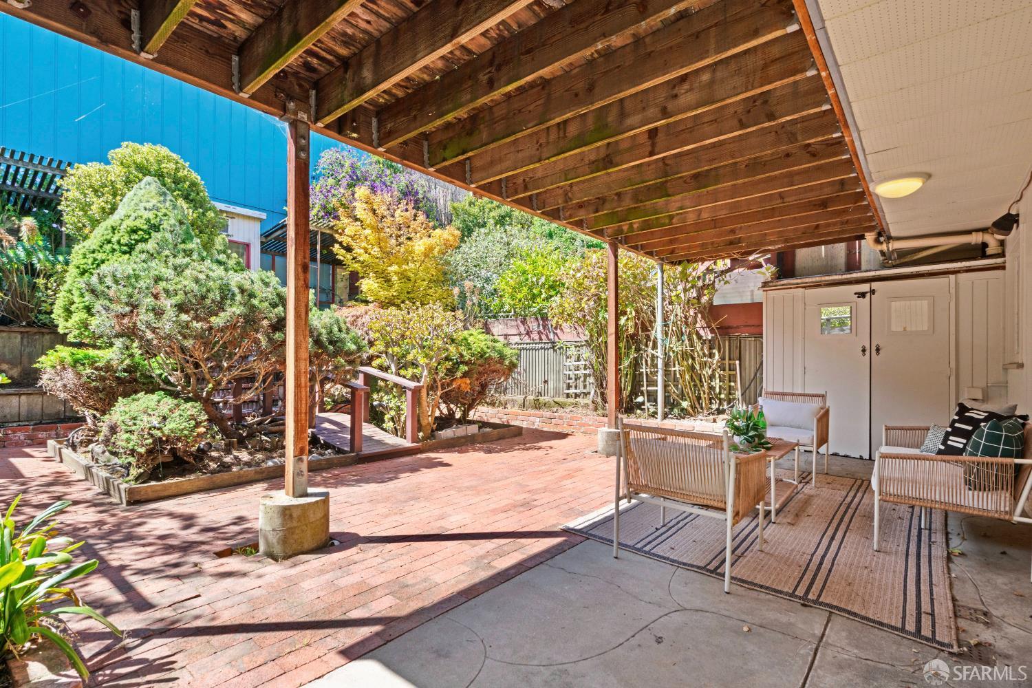 1179 Burrows Street