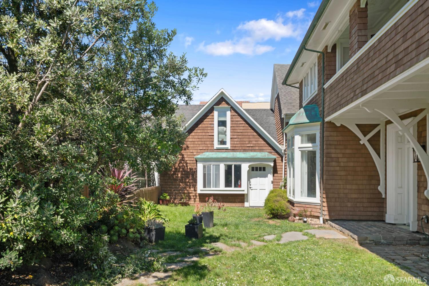 85 Clarendon Road