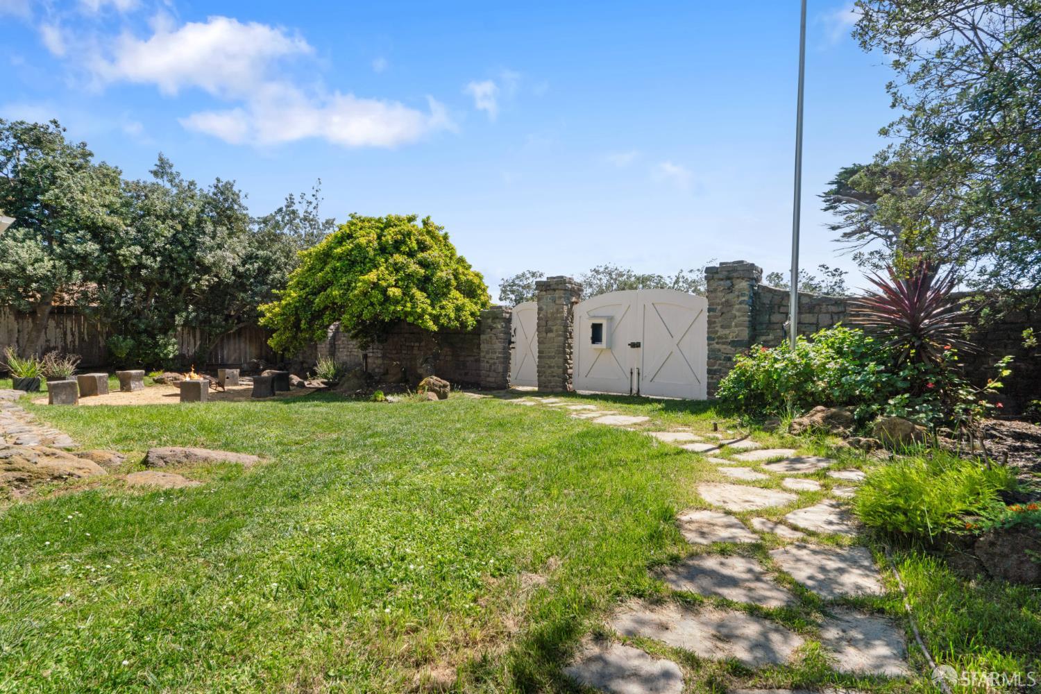 85 Clarendon Road