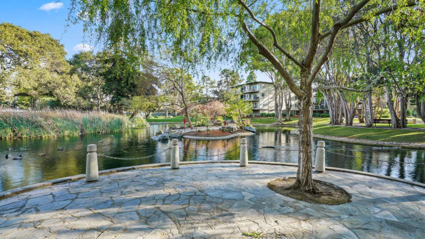 802 N Delaware ST 202