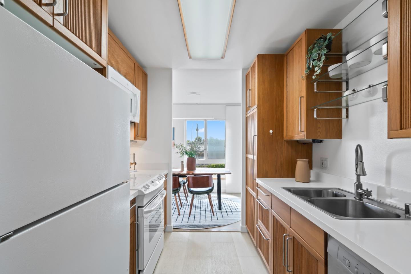 802 N Delaware ST 202