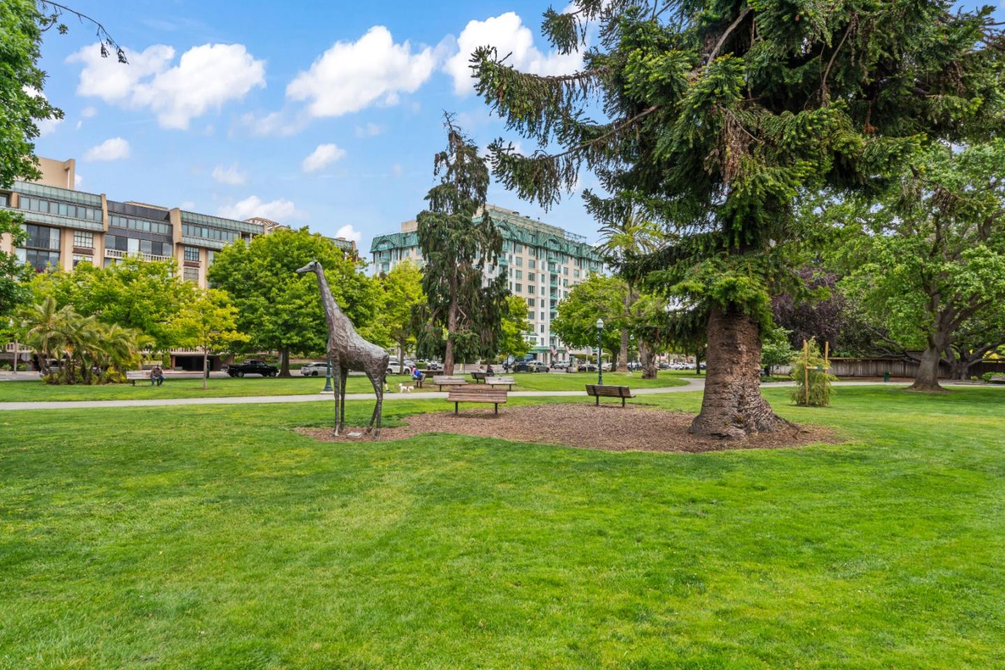 802 N Delaware ST 202