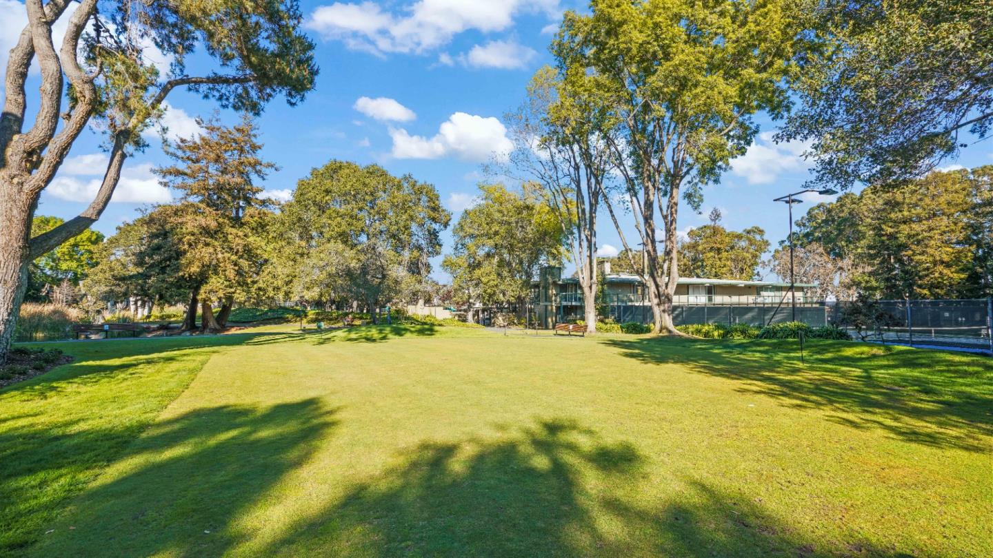 802 N Delaware ST 202