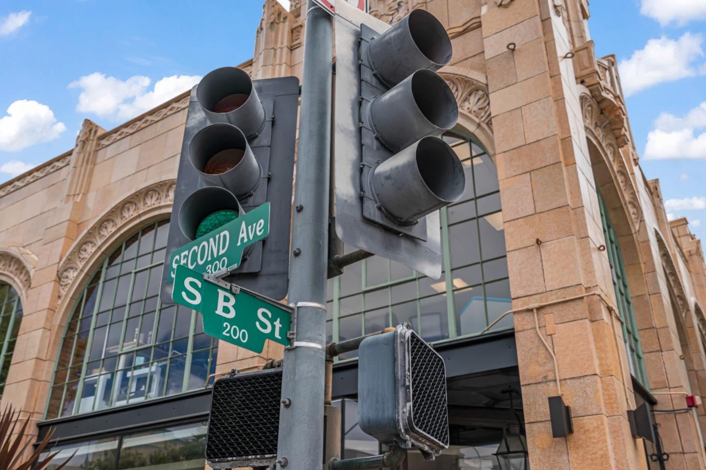 802 N Delaware ST 202