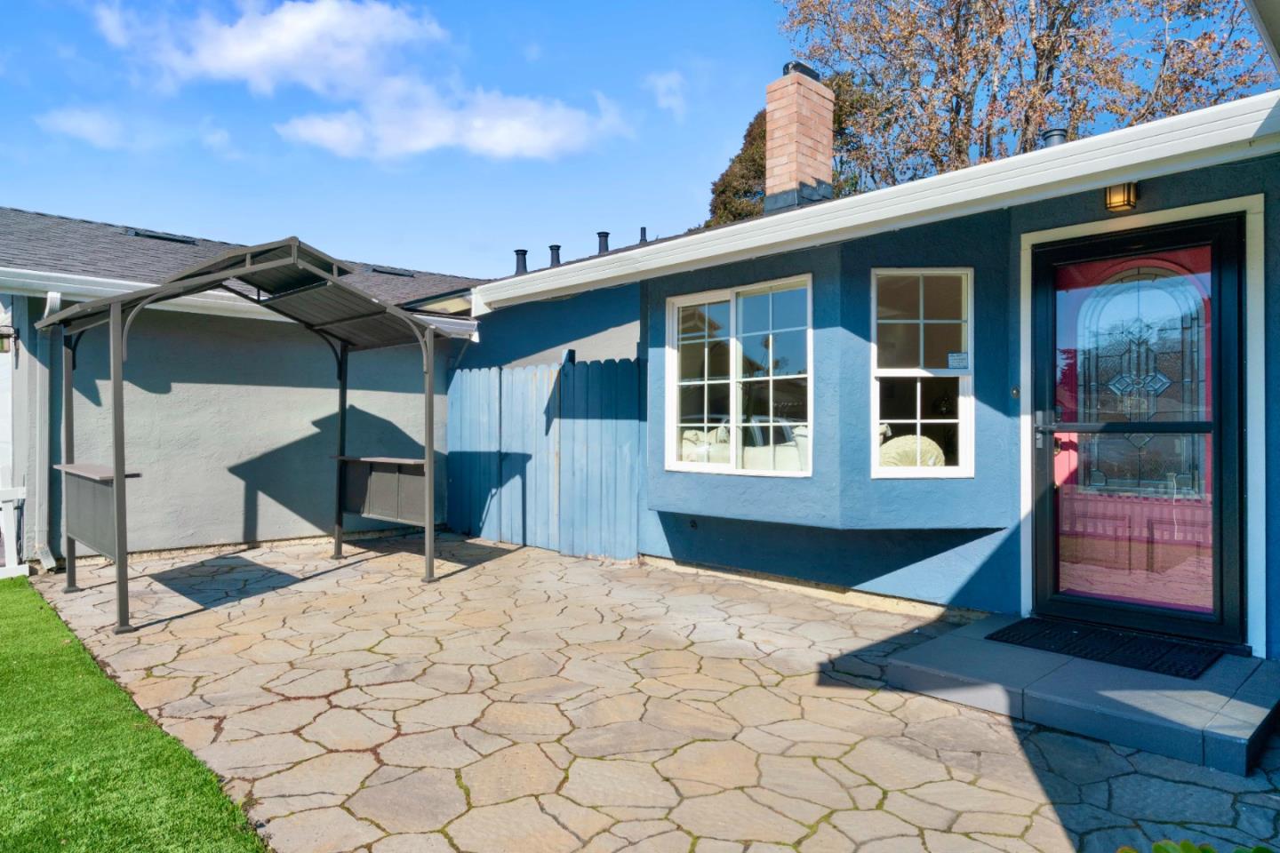 32490 Lake Temescal Lane