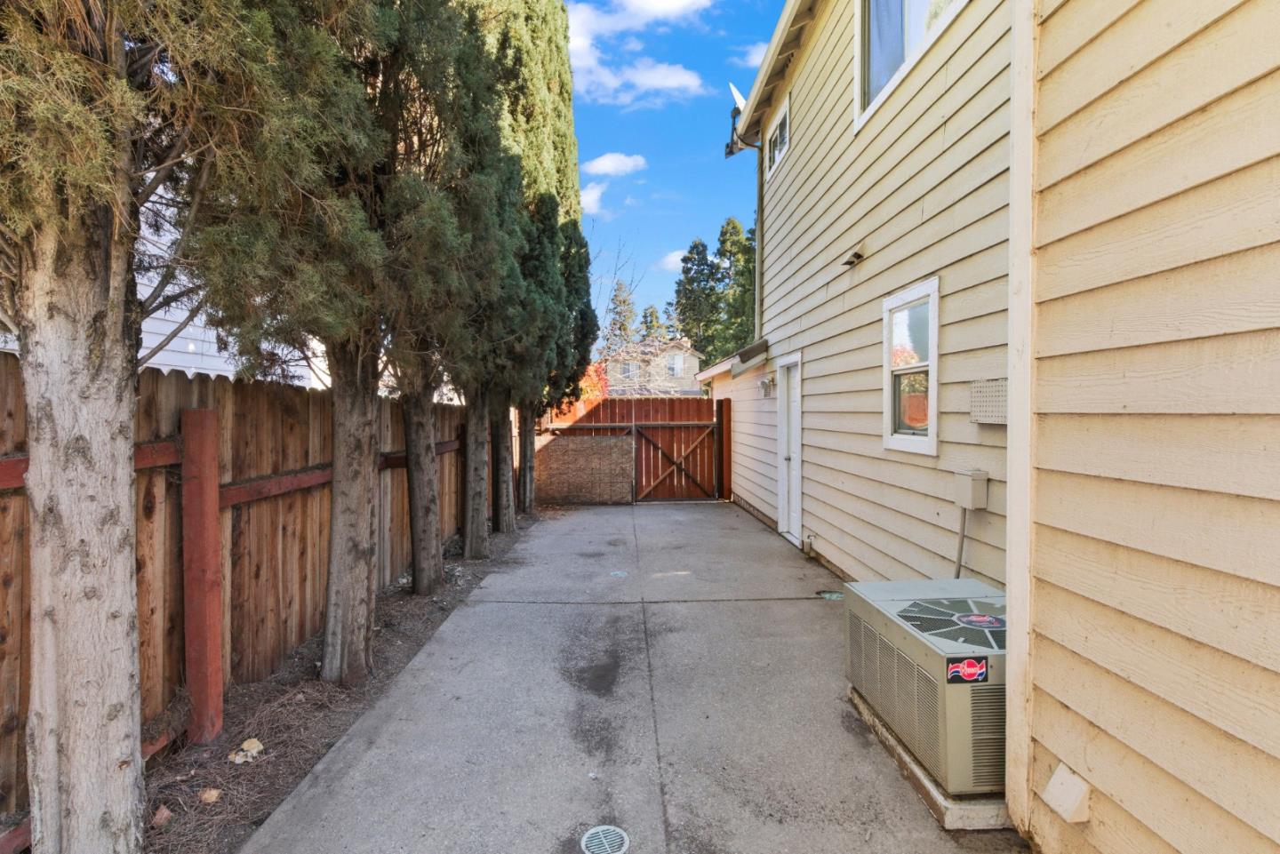 1505 Barkley Mountain Way