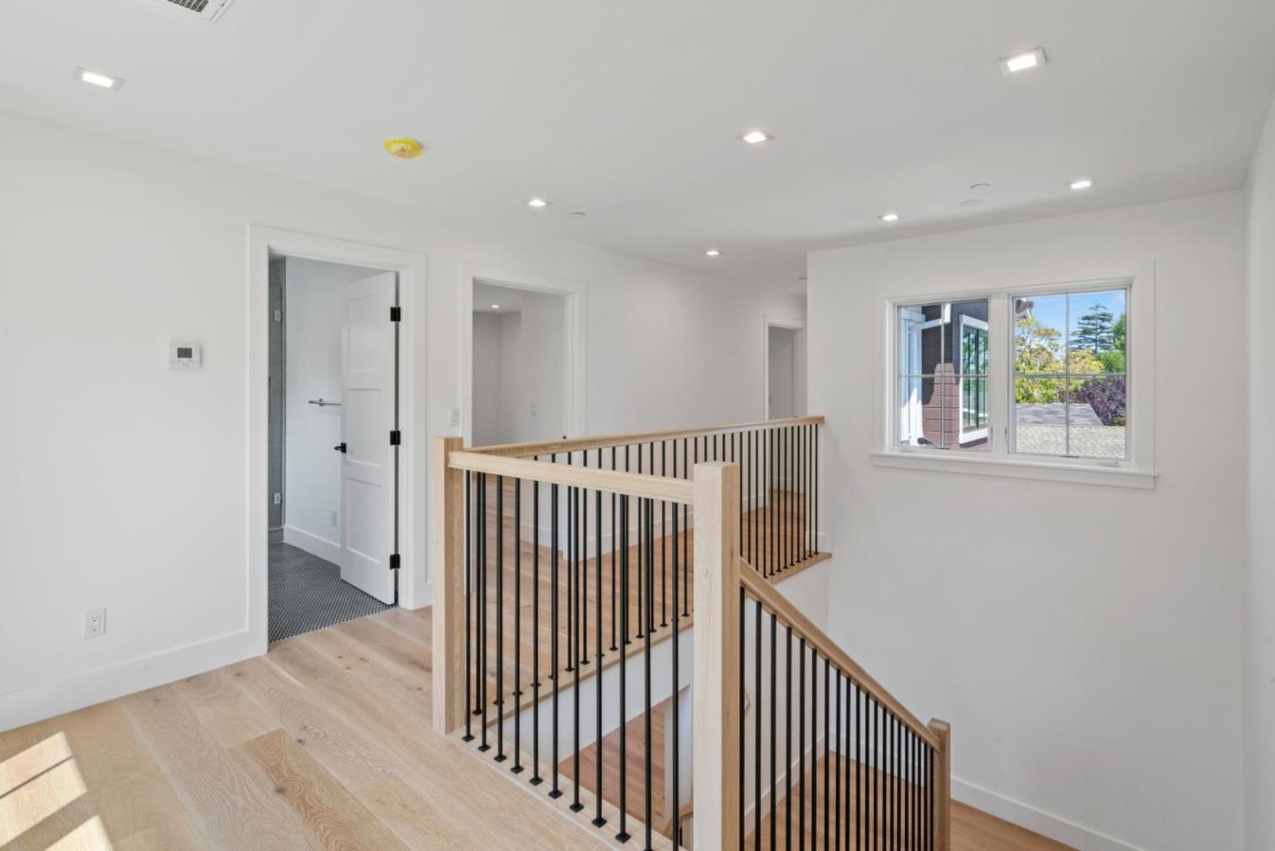 739-741 Linden Avenue