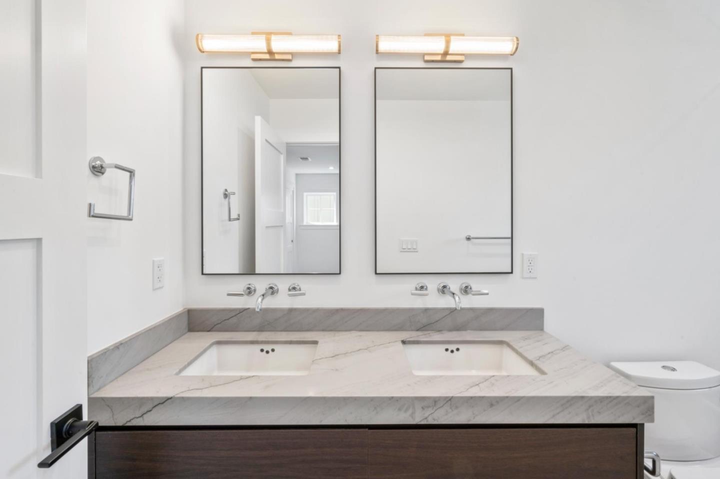 739-741 Linden Avenue