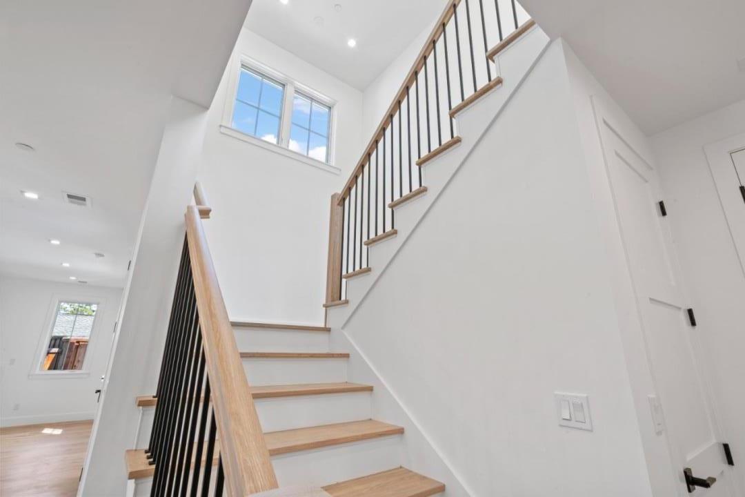 739-741 Linden Avenue