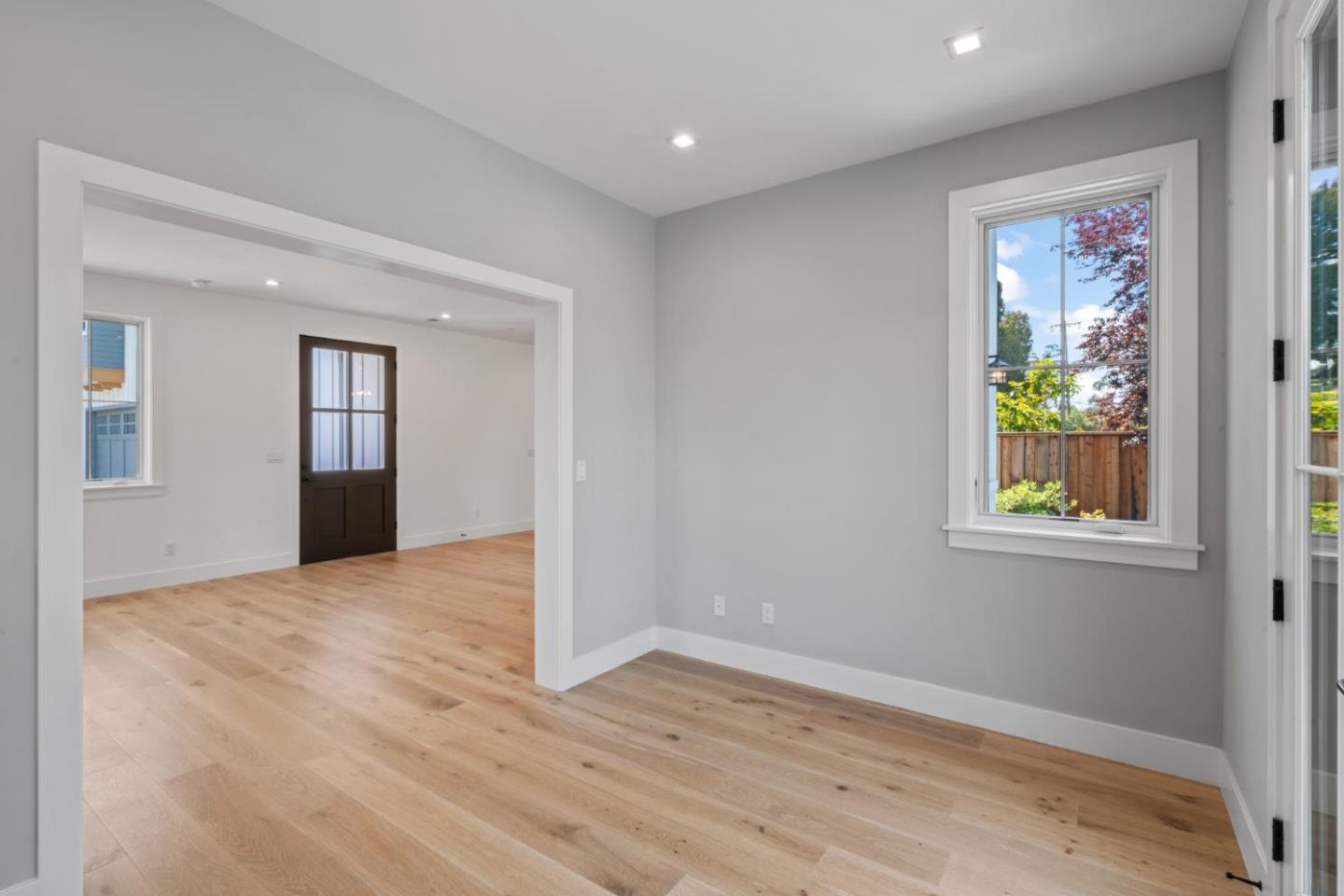 739-741 Linden Avenue