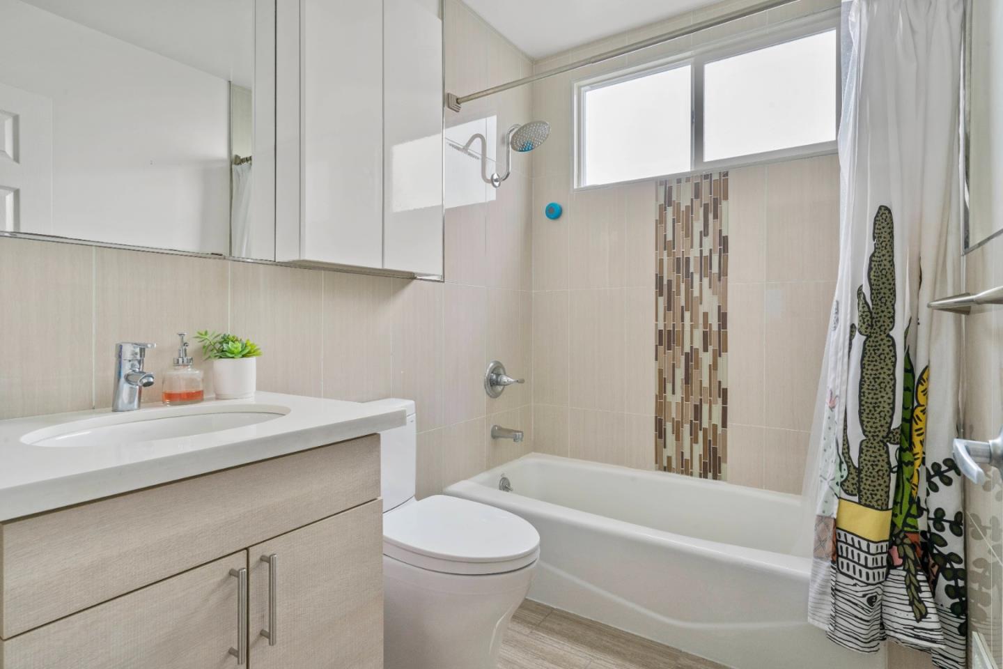 23 Fernwood Avenue