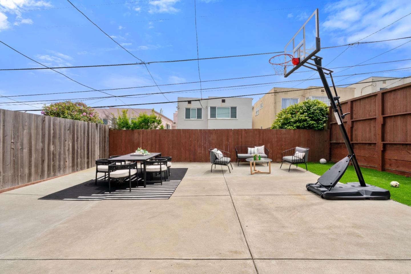 23 Fernwood Avenue