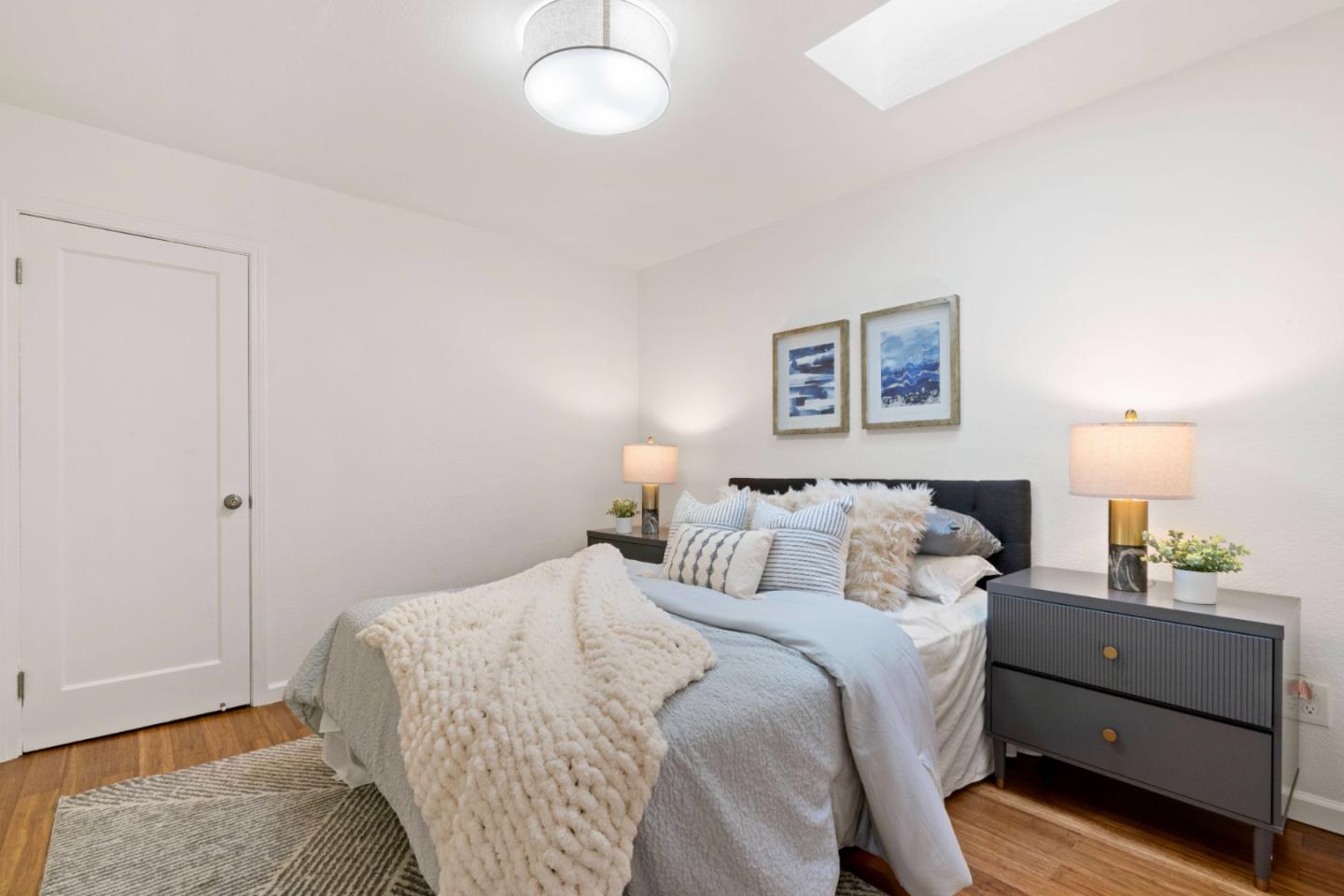 429 Hemlock AVE