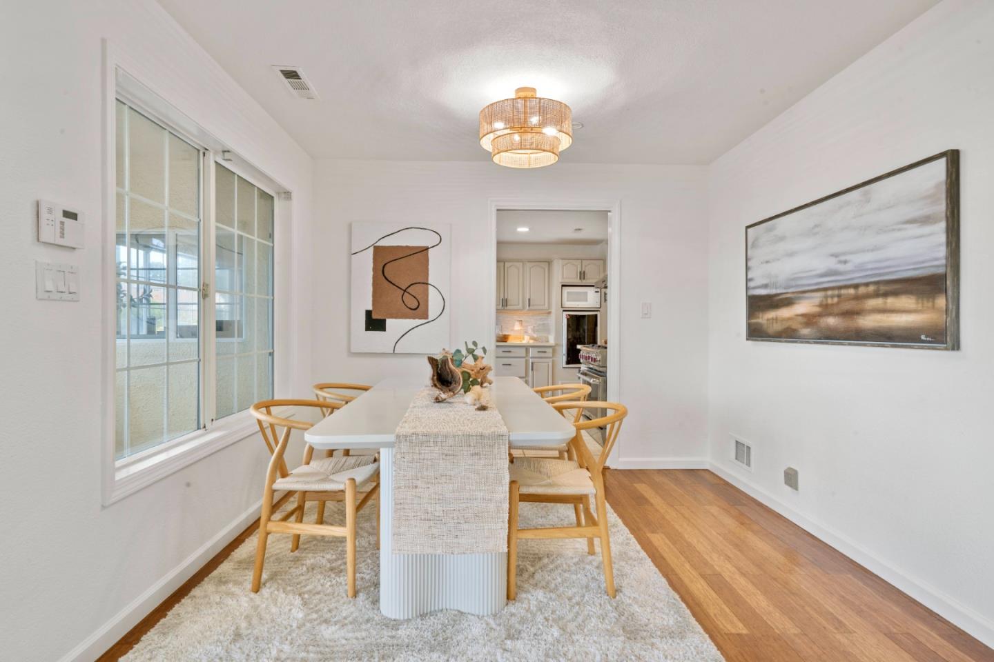429 Hemlock AVE