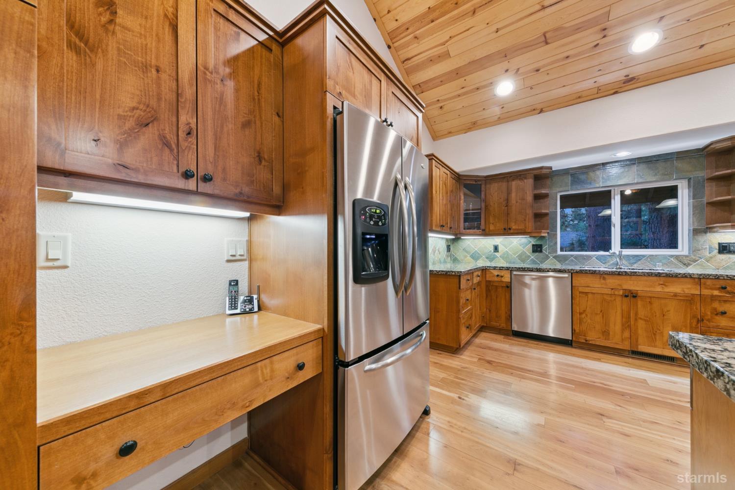 2521 Blitzen Road