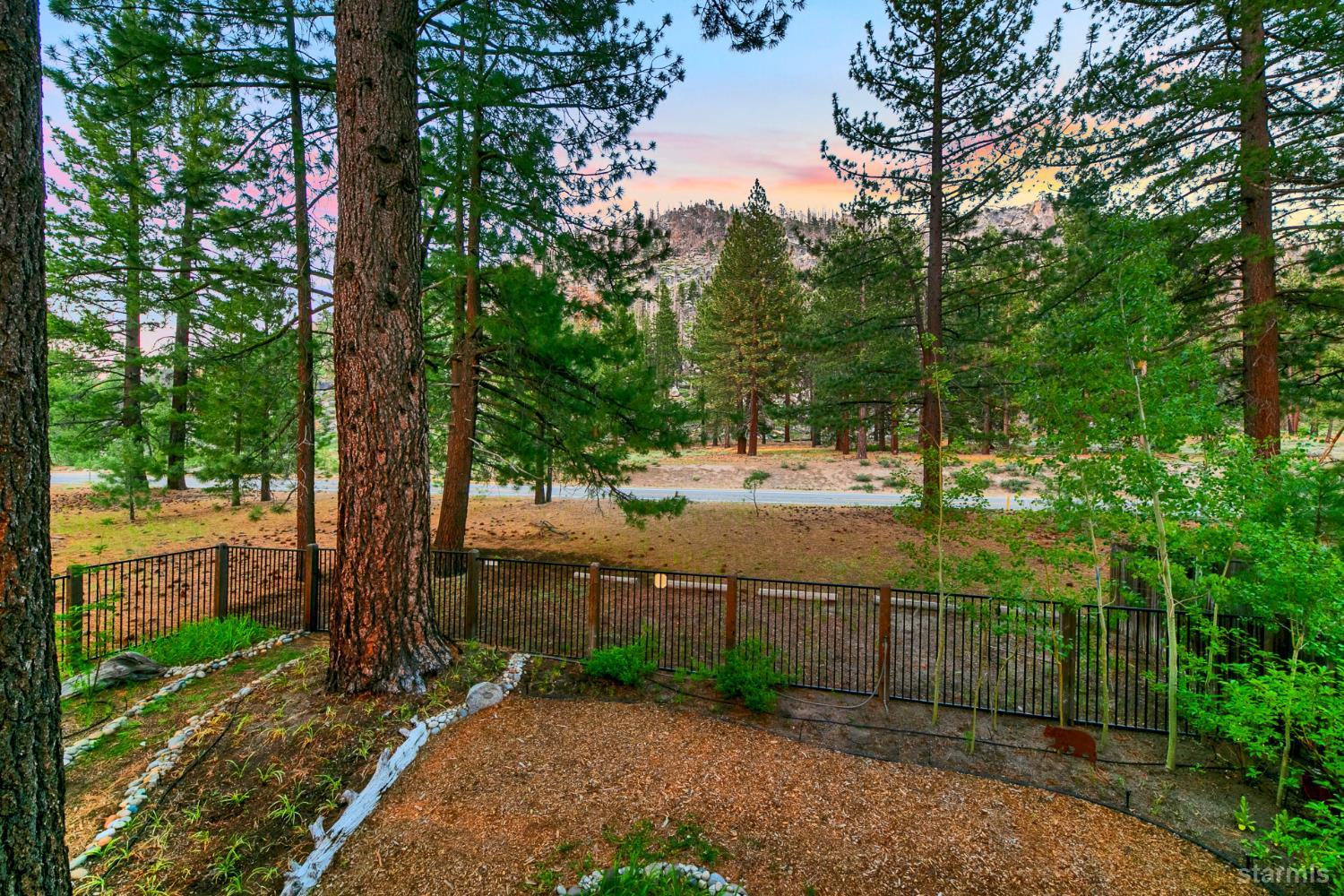 2521 Blitzen Road