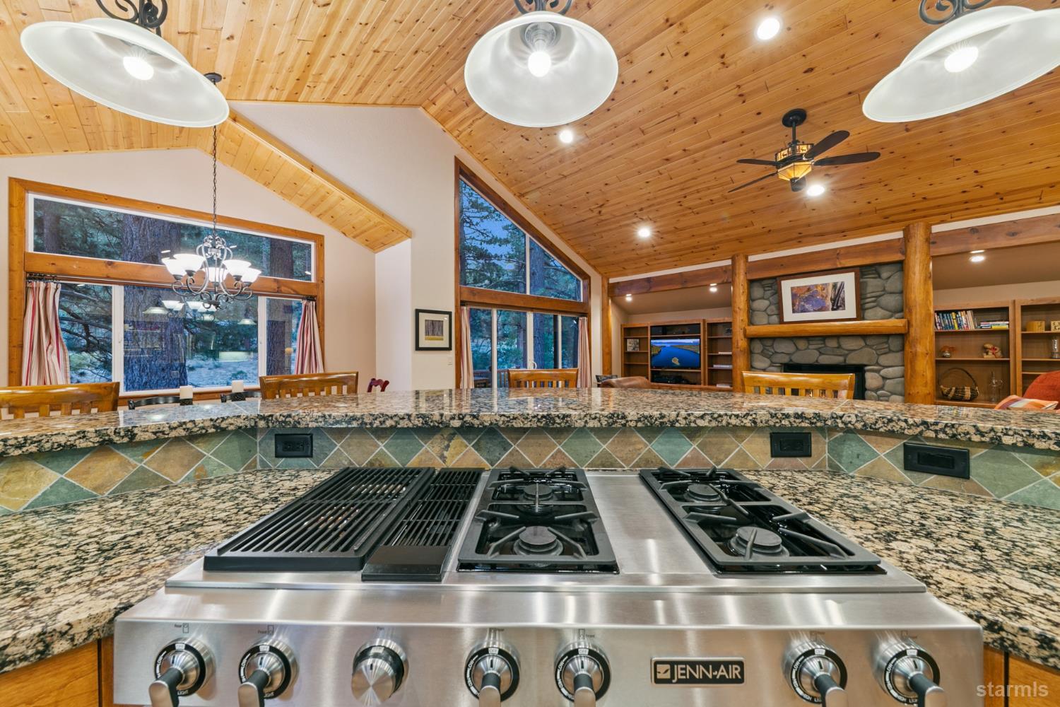 2521 Blitzen Road